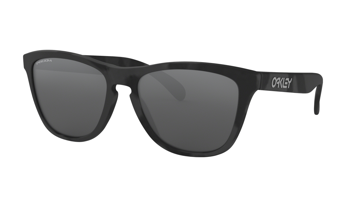 Women's Oakley Frogskins (Asia Fit) Sunglasses in Black Camo Prizm Black