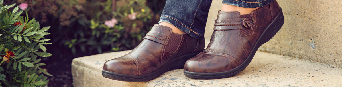 casual shoes for women