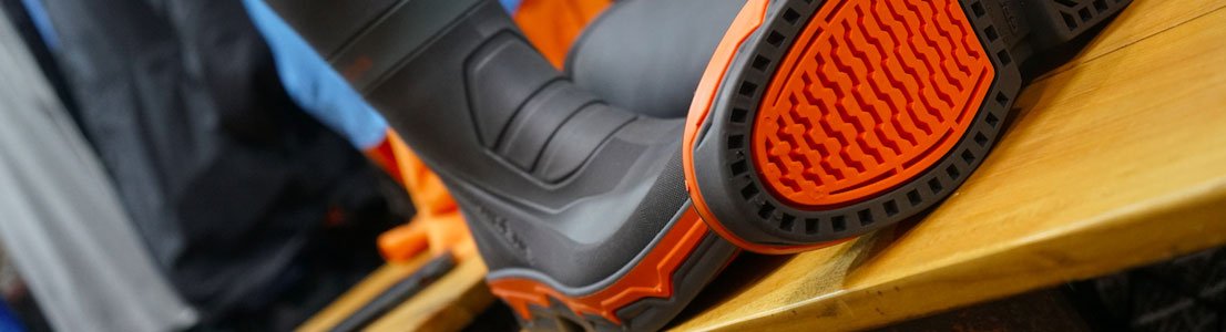 grundens deck boots