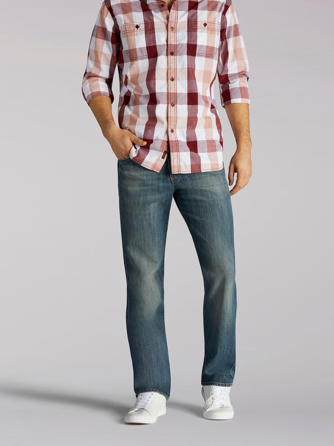 Modern Series Straight Leg Jean in Captain from Front View