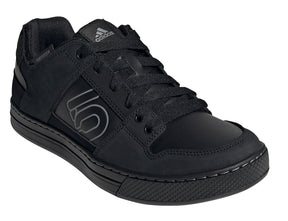 Men's Adidas Five Ten Freerider DLX Mountain Bike Shoe in Core Black/Core Black/Grey Three from the front