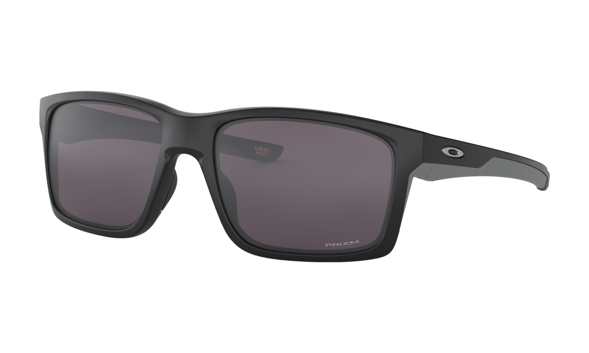 Men's Oakley Mainlink XL Sunglasses in Matte Black Prizm Grey