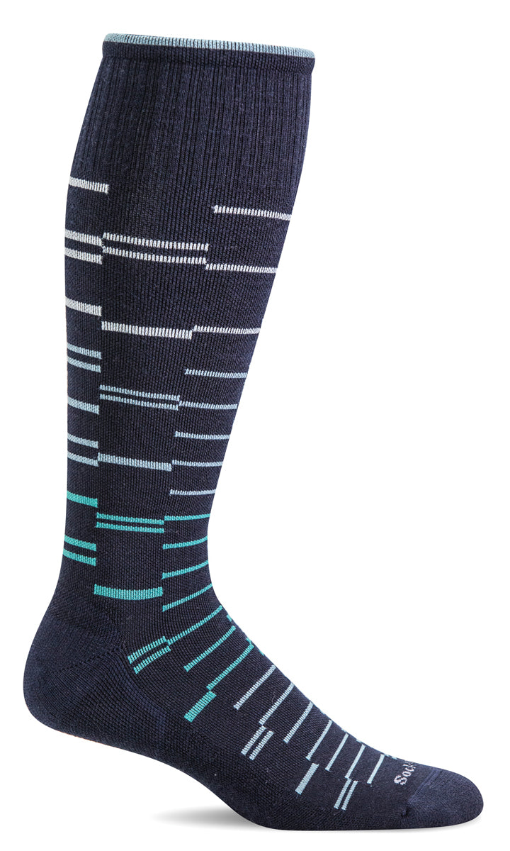 Men's Sockwell Dashing Moderate Graduated Compression Sock in Navy from the front view