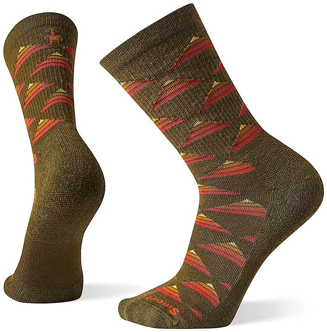 Unisex Smartwool Hike Light Elite Burgee Crew Sock in Military Olive from the front
