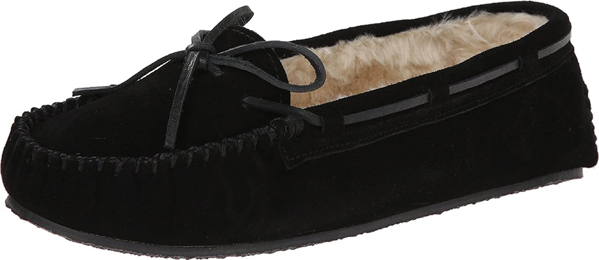 Women's Minnetonka Cally Faux Fur Slipper in Black from the front view