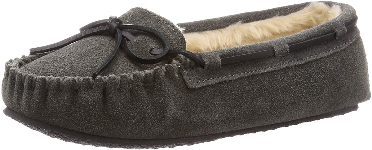 Women's Minnetonka Cally Faux Fur Slipper in Grey from the front view