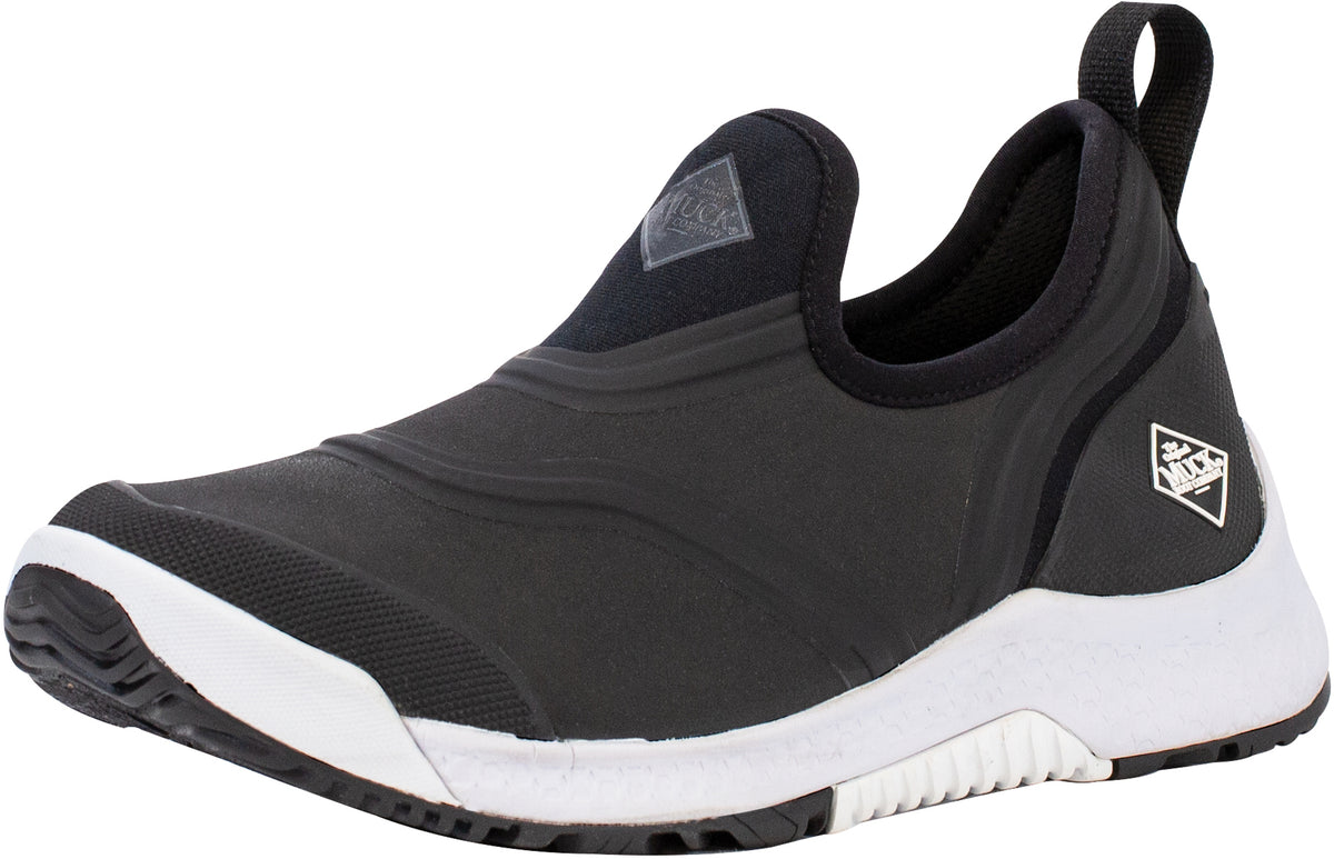 Women's Muck Boot Outscape Low Boot Black from the front