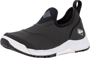 Women's Muck Boot Outscape Low Boot Black from the front