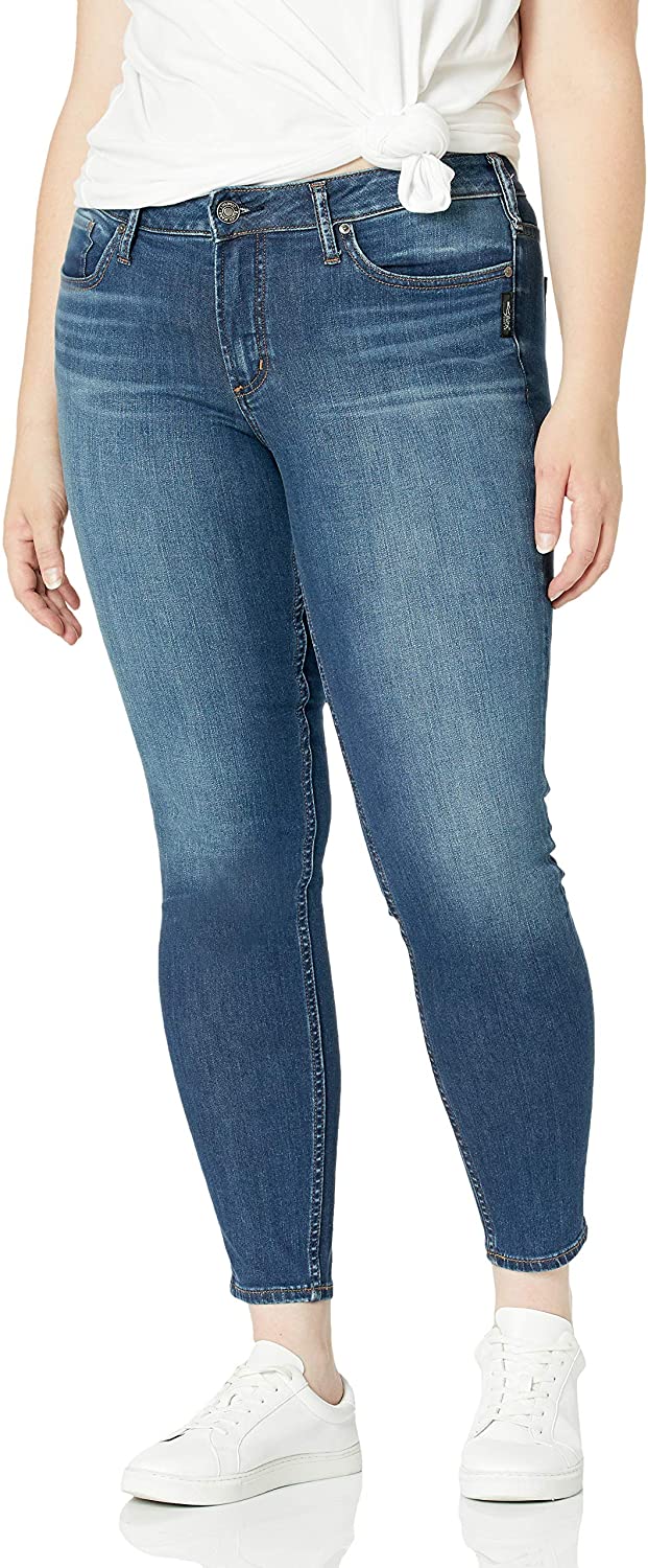 Women's Silver Jeans Plus Size Suki Curvy Fit Mid Rise Skinny Jeans in Dark Indigo Shade from the front