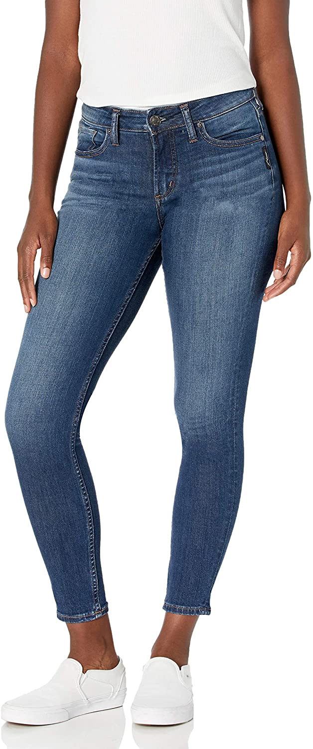 Women's Silver Jeans Suki Curvy Fit Mid Rise Skinny Jeans in Dark Indigo Shade from the front