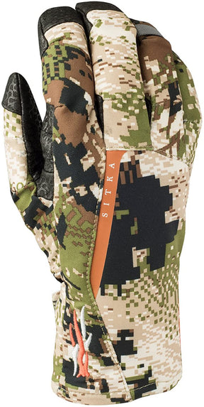 Women's SITKA Gear Cloudburst GORE-TEX Rain Glove in Optifade Subalpine from the front view