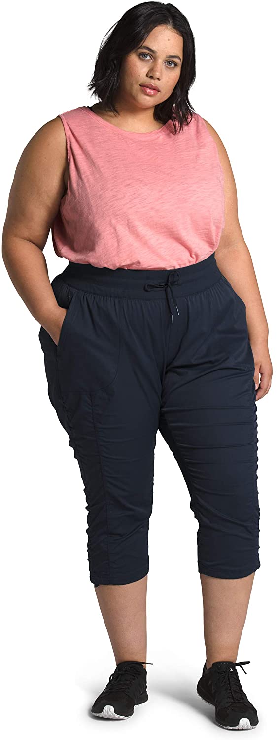 Women's The North Face Plus Aphrodite 2.0 Capri Pant in Urban Navy